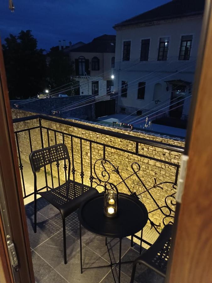 Casa En El Lago -Luxury Apartments In The Historical Center Of อิโออันนินา ภายนอก รูปภาพ
